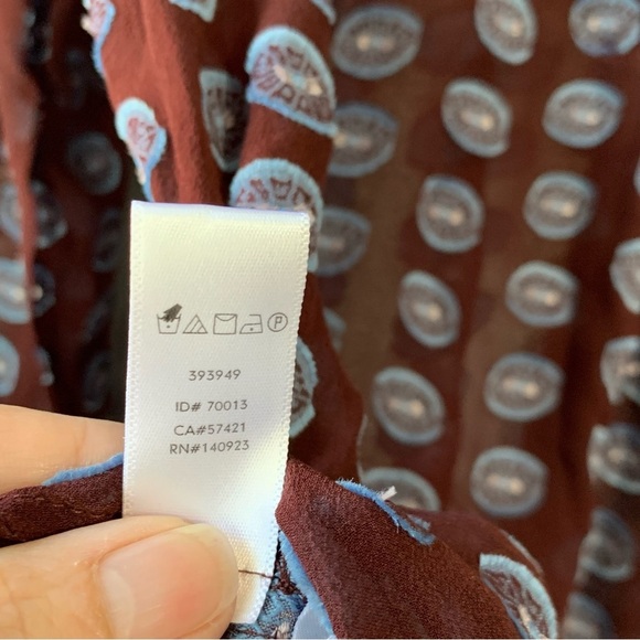 Loft sheer silk split‎ neck burgundy blue dot long sleeve blouse. Size M - Picture 11 of 11